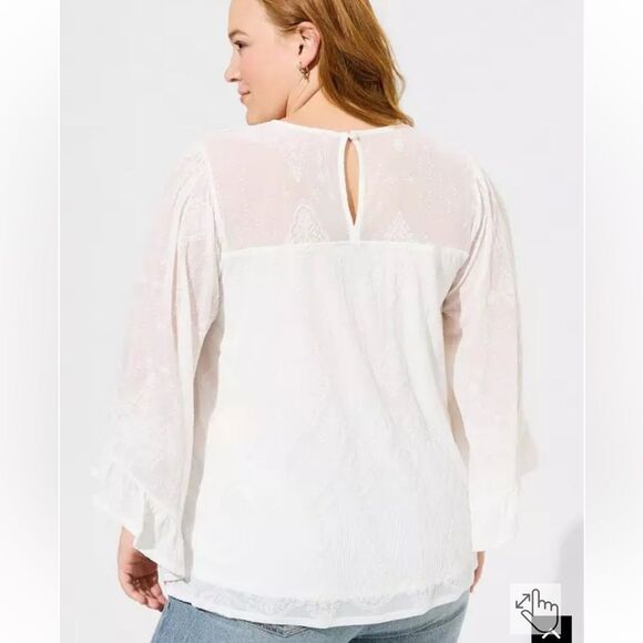 NWT TORRID Flocked Mesh Bell Sleeve Swing Top Size 2 2x 18 20 white blouse lace - Picture 2 of 6